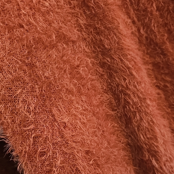 MINKPINK Vibrant Rust Color, Fuzzy Mockneck Sweater, Womens Size Small Oversized - Picture 3 of 6